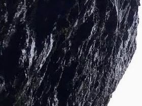 Buskøyhola.