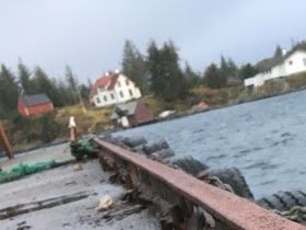 Noen av kantskinnene må skiftes ut.